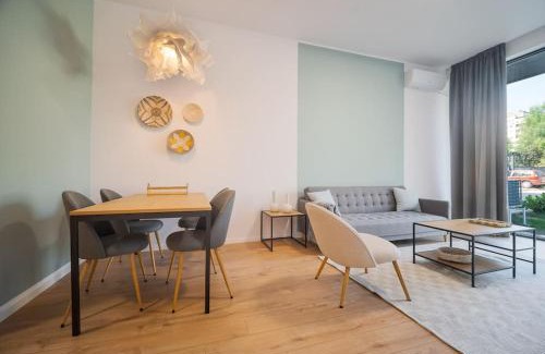 Studentski Grad Apartment | Mycampus 1 bdrm, stay 4, free parking, garden, self check-in