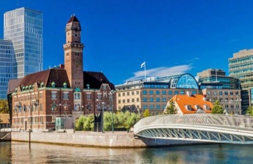 Vaster Apartment | mycket bra läge nära till hyllie och motorvägen