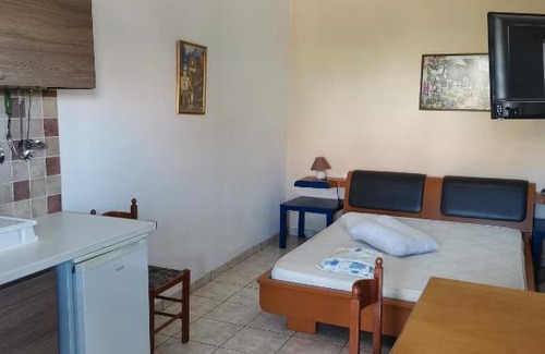 Kithira House | Mylos Garden