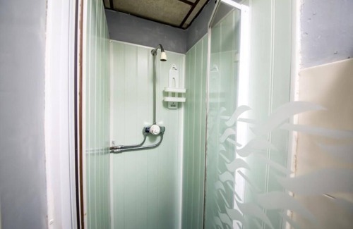 South Shore Hotel | MyRoomz Silver Strand Hotel