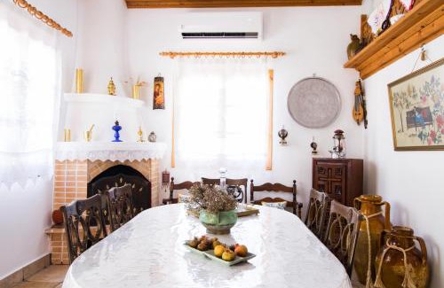 Aperio House | Myrtia Vacation Home