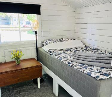 Rockneby House | Mysig stuga på landet nära havet och Kalmar stad