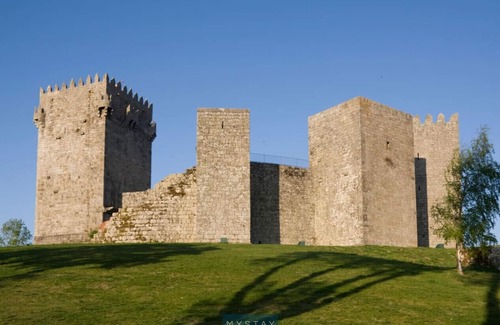 Montalegre e Padroso Apartment | MyStay - Casa Miná 2 | Bunk Bed in historic center