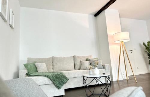 Heidelberg Apartment | MyStay - Zentral - Design - Prime - Küche