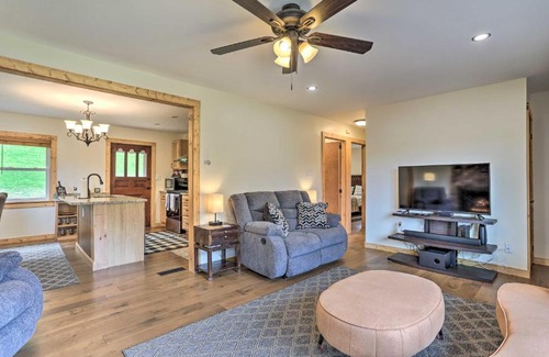 Fishs Eddy House | Mystik Hilltop Home 2 Mi to Crystal Lake!