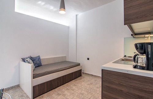 Plakias Apartment | Mythos apartment 1,near beach & tavern,South Crete