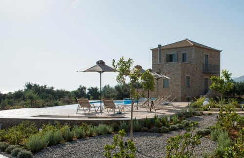 Lefktron Villa | Mythos Villas