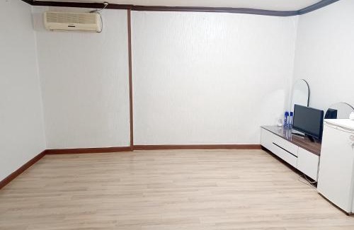 Gyeongju House | Myungsung Youth Town