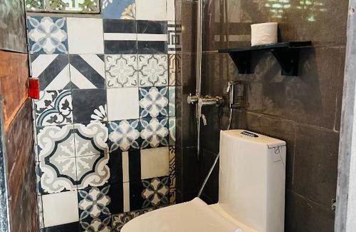 Luong Son Ski Chalet | Nả Yên Retreat Lương Sơn Hòa Bình - Nhà sàn to