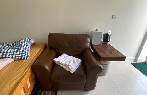 Oxford House | N D Room