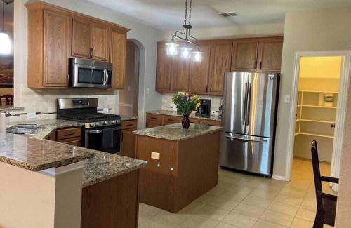 Keller House | N FW/KELLER*PET FRIENDLY*4BD/3BA 3 CAR GARAGE*