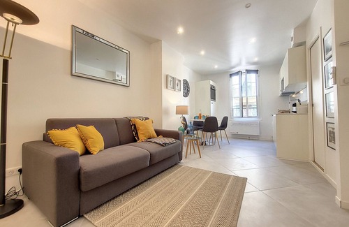 Quartier du Port Apartment | N&J - L'ANCRE - Quartier Port - Near Vieux Nice