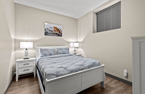 Kamloops House | "Luxury Redefined: Modern Suite with Hillside Serenity and Central location."