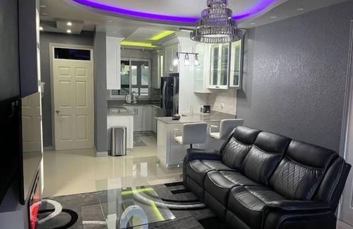 Havendale Apartment | N-Mac luxury 2 Bedroom Rental unit,pool&jaccuzi