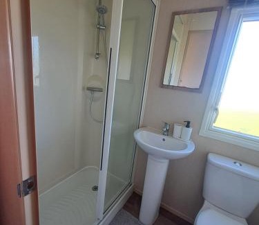 Winestead Resort | N & V Caravan Sand le mere