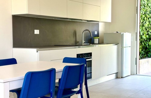 Villaggio Taunus Apartment | N081 - Numana, villa with garden