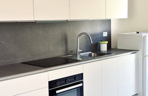 Villaggio Taunus Apartment | N081 - Numana, villa with garden