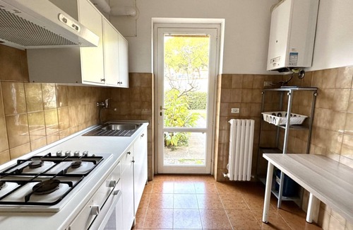 Numana Apartment | N194 - Numana, large three-room apartment with garden