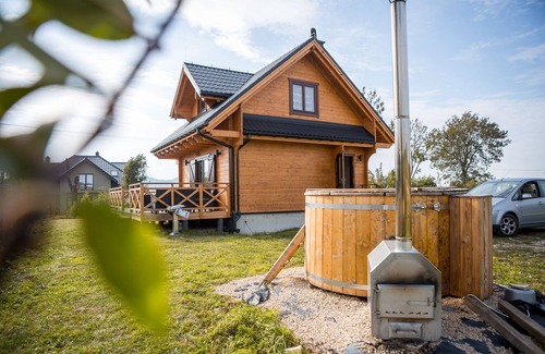 gmina Klucze House | Na Dworosku - house with hot tub in heart of Jura, Golczowice, Poland