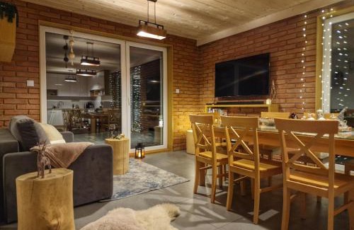 Czorsztyn Villa | Nad Zalew dom z jacuzzi, sauną i basenem letnim, stok narciarski i jezioro w pobliżu