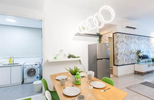 Pelabuhan Klang Apartment | NaiBnB in Impiria Residensi