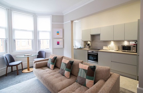 Glasgow Westend Apartment | Nairn Apartment - West End close to University