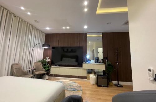 Al Olaya District Apartment | Najd Studio Al Aqeeq District Recliner Chair IPTV for free