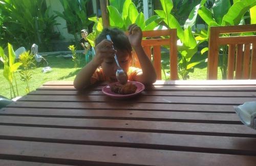 Kecamatan Praya Barat Daya House | Najwahomestay