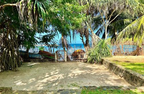 Morakatiyara Villa | Namaskara by the Beach - Charming Beachfront Bungalow Retreat