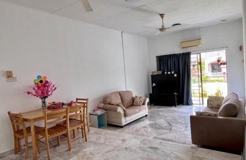 Seremban House | Nana's Seremban 2 Homestay