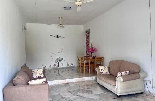 Seremban House | Nana's Seremban 2 Homestay