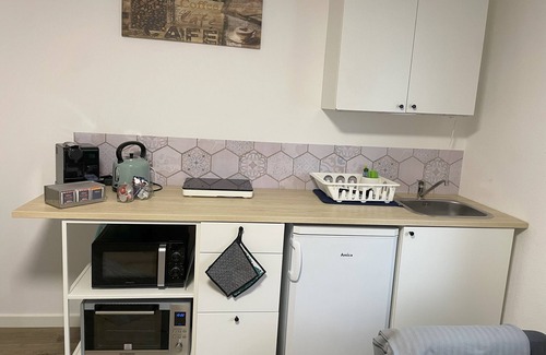 Rhein-Erft-Kreis District Apartment | Nancy-1 room vacation apartment