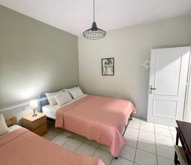 Paralia Ofryniou Apartment | Nano’s home