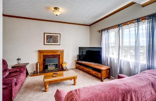 Hospital Hill House | Napier Hilltop Stays - Views, Pool & Pet Friendly!