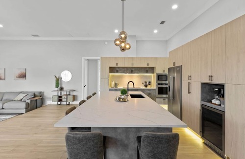 Palm River Estates House | Naples Dream Getaway !