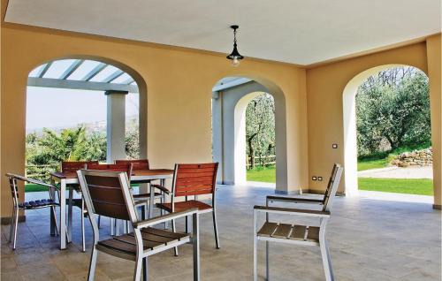 Lamporecchio Apartment | Narciso