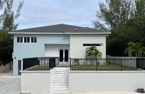 Westwind Villa | Nassau, West Winds New Private Pool House, 4 bedrooms 3 bathrooms/Game room!