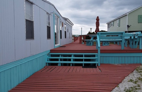 Cedar Island House | Natural High-Amazing Beach Getaway-Privacy, Easy Access, Kayaking, Boating