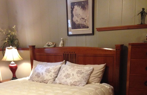 Rabbit Creek House | Natural setting on 2 1/2 acres in convenient South Anchorage neighborhood