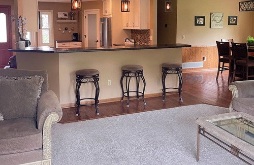 Ham Lake House | Natural tranquility meets city convenience at The Unicorn.