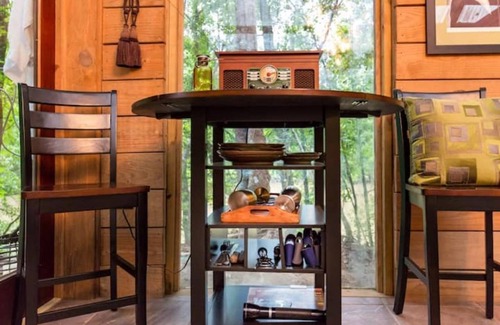 Voth Cabin | Naturalist Boudoir, Romantic Cabin