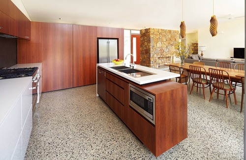 Yallingup House | Naturally Kinfauns - Close to nature