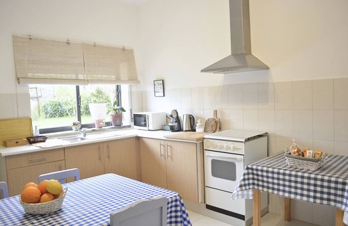 Batalha Cottage | Nature et. al. House - House for private and exclusive use