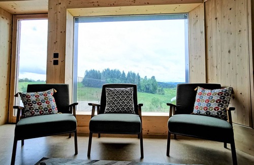 Saint-Victor-sur-Arlanc Cottage | Nature Retreat: Cozy Cottage with Panoramic Views, Perfect for Family & Friends Near Lyon & Clermont-Ferrand