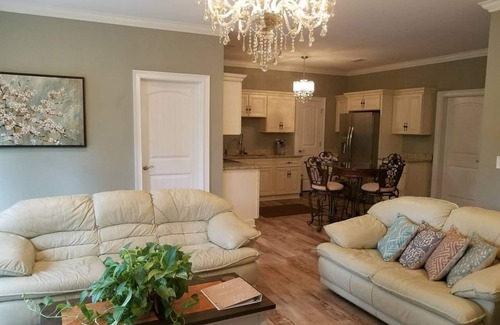 Fountain Inn House | Nature retreat on Enoree river