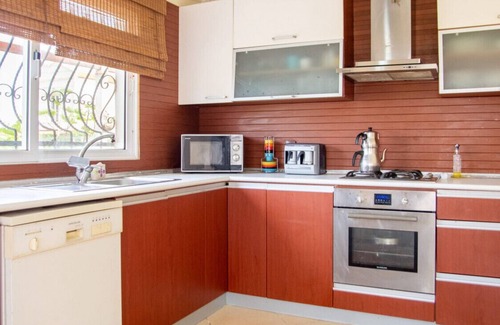 Cesme Villa | Nature View Vacation House w Garden in Cesme