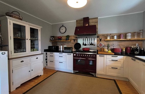 Muerlenbach House | Nature & wellness 'on the Hardt' *Jacuzzi *Sauna *all in the forest