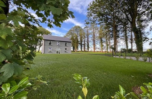 Tuam House | Natures Lodge 30 min drive to Galway city