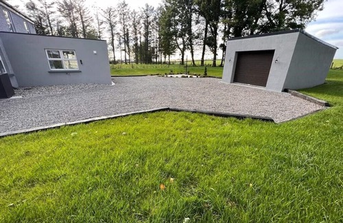 Tuam House | Natures Lodge 30 min drive to Galway city