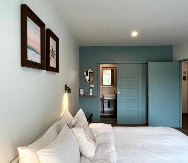 Khuekkhak Bed & Breakfast | Nautical Home & Seashell House B&B